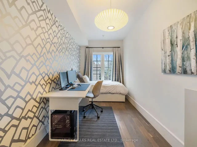 Additional image 36 of 2506 Bayview Ave