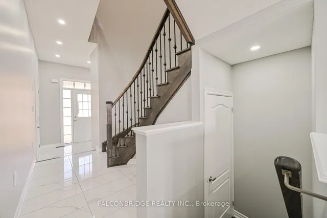 Additional image 7 of 28 Davenfield Circ