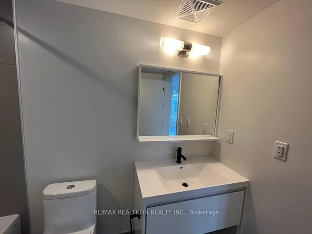 Additional image 12 of 2 Augusta Ave Unit 604