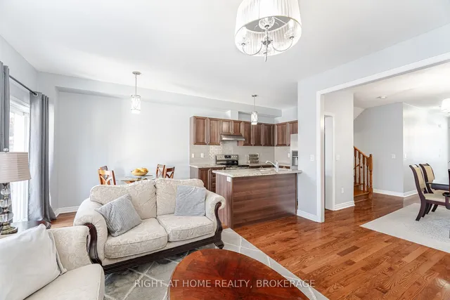 Additional image 12 of 11 Pomell Tr