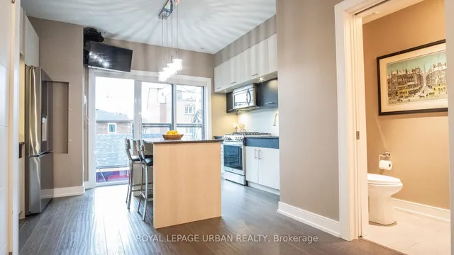 Additional image 6 of 207A Manning Ave