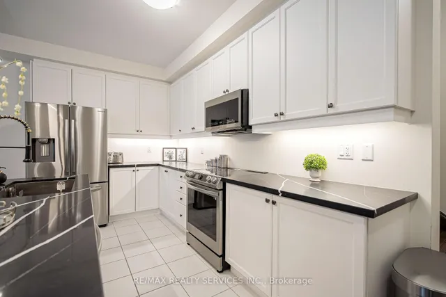 Additional image 16 of 19 Arrowview Dr