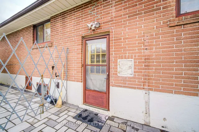 Additional image 44 of 101 Marbury Cres