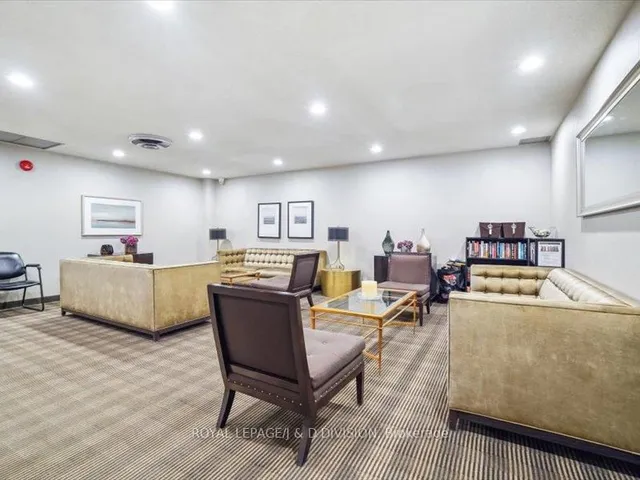 Additional image 30 of 55 Lombard St Unit 204