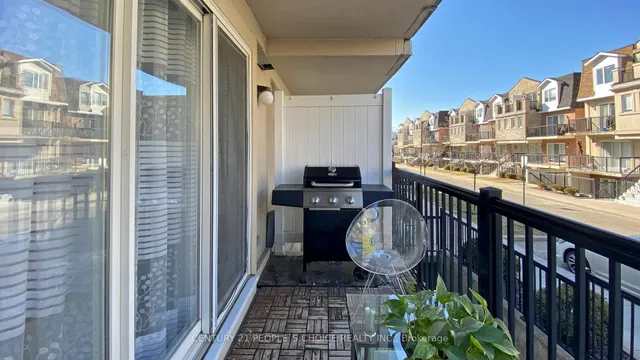 Additional image 32 of 3045 Finch Ave Unit 2090