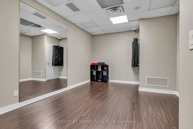 Additional image 38 of 320 Richmond St Unit 305