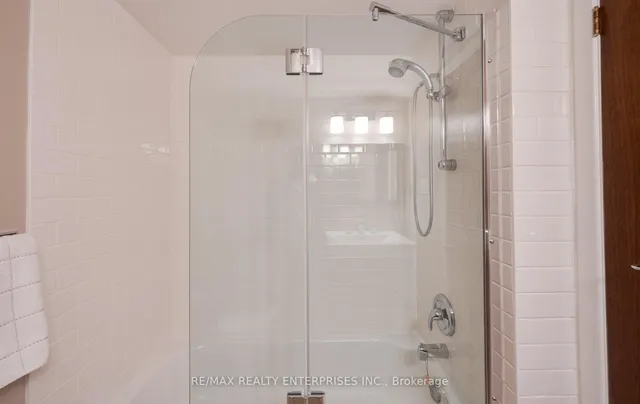 Additional image 19 of 54 Pinebrook Ave