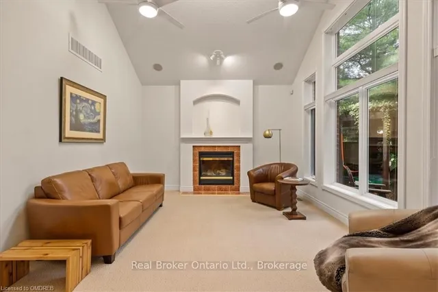 Additional image 12 of 45 Pioneer Tower Cres