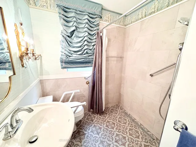 Additional image 10 of 33 Kirkland Blvd