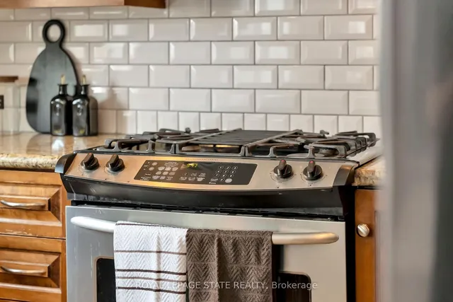 Additional image 17 of 7 Bocelli Cres