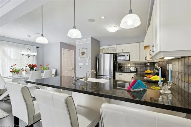 Additional image 18 of 7 Upper Mercer St Unit A4
