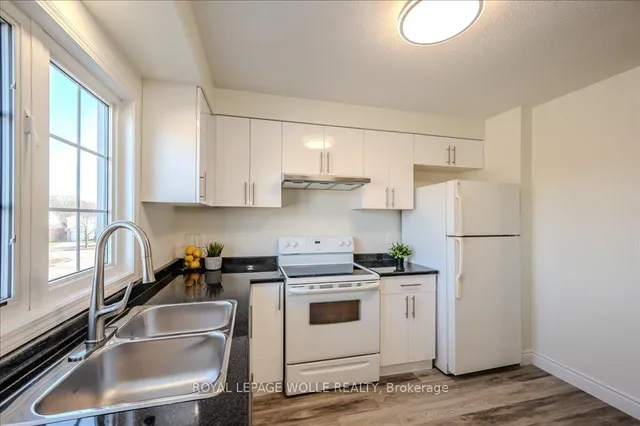 Additional image 17 of 147 Highland Cres