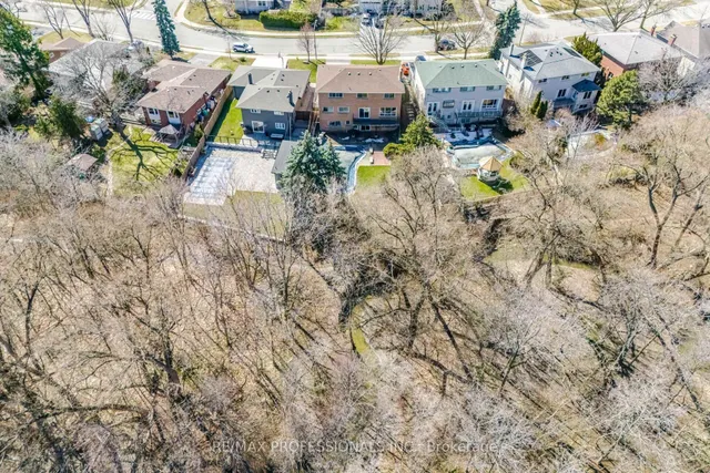 Additional image 43 of 37 Thicket Rd