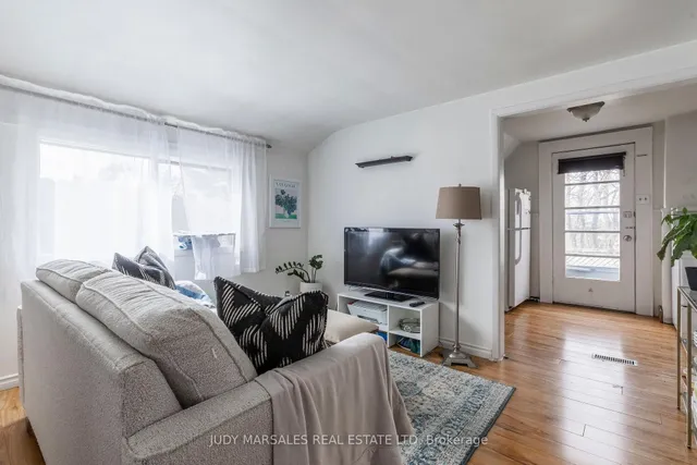 Additional image 21 of 402 Dundurn St