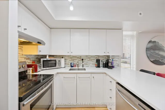 Additional image 8 of 415 Jarvis St Unit 205