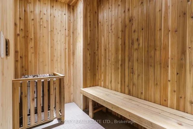 Additional image 42 of 543 Richmond St Unit 314