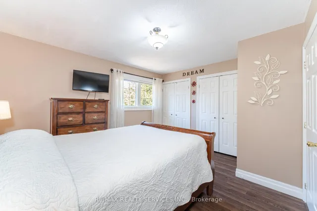 Additional image 15 of 32 Longbourne Cres