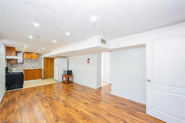 Additional image 38 of 18 Northwood Dr