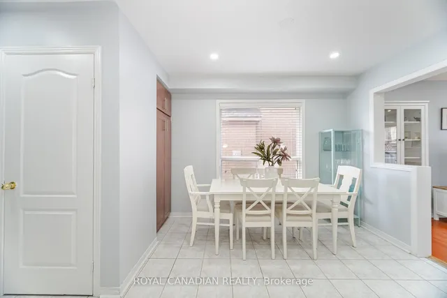 Additional image 10 of 69 Yellow Brick Rd