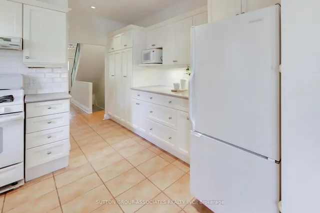 Additional image 16 of 42 Ellsworth Ave