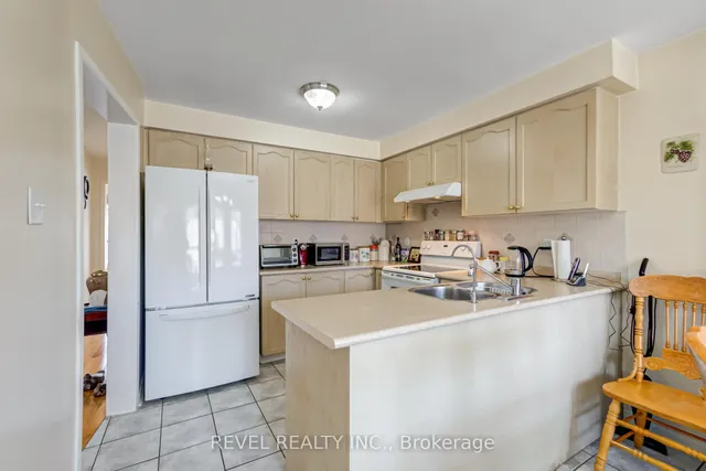 Additional image 5 of 42 Millennium Dr