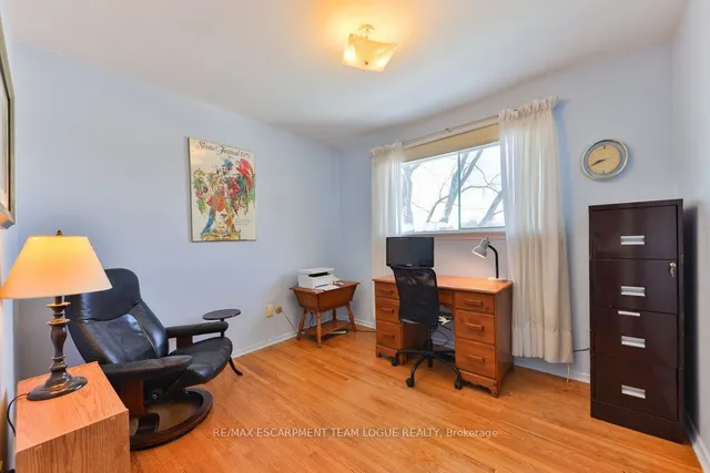 Additional image 27 of 1292 Elgin Cres