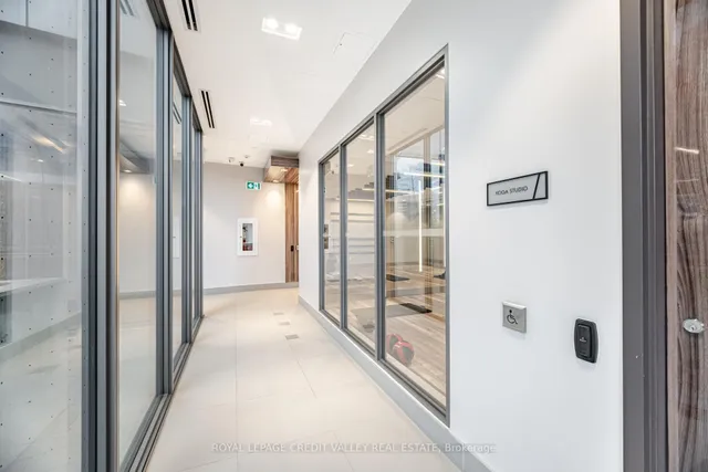 Additional image 39 of 32 Forest Manor Rd Unit 413