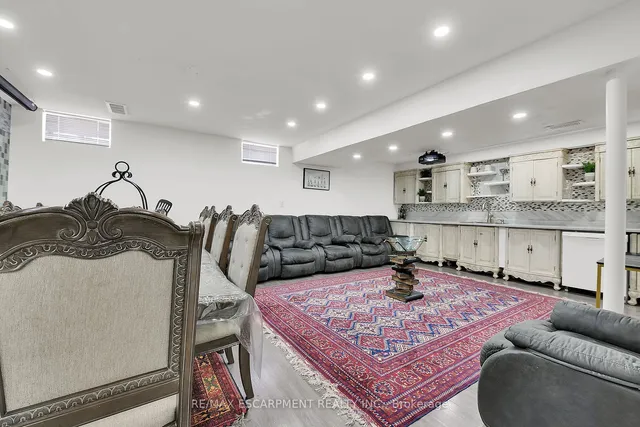 Additional image 36 of 47 Sauvignon Cres