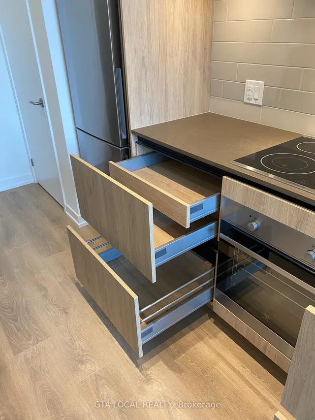 Additional image 3 of 34 Tubman Ave Unit 406