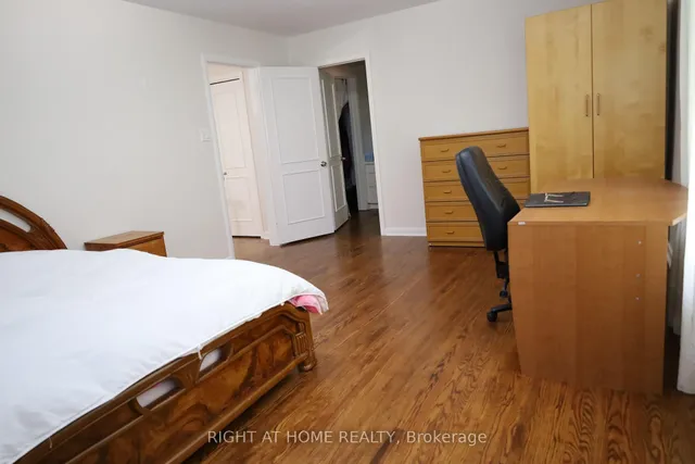 Additional image 18 of 236 York Mills Rd