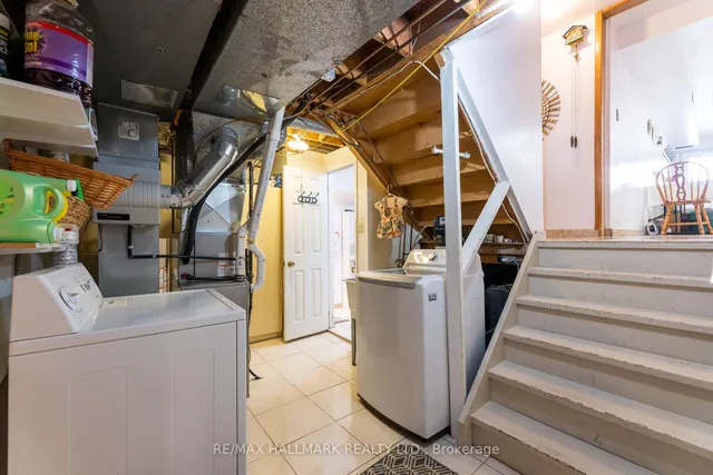 Additional image 46 of 258 Apache Tr