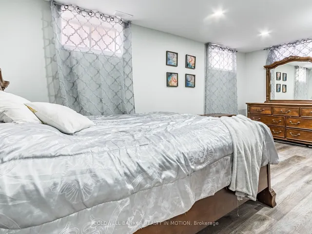 Additional image 29 of 2163 King St