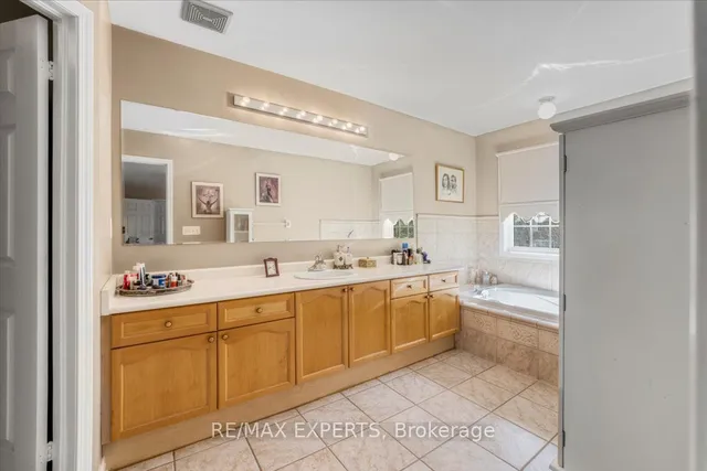 Additional image 30 of 11 Linstock Dr