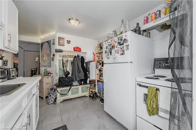 Additional image 28 of 155 Weber St