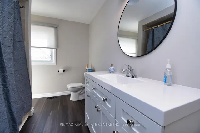 Additional image 24 of 56 Muscot Dr