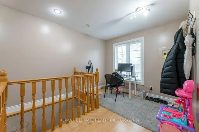 Additional image 22 of 1496 Keele St