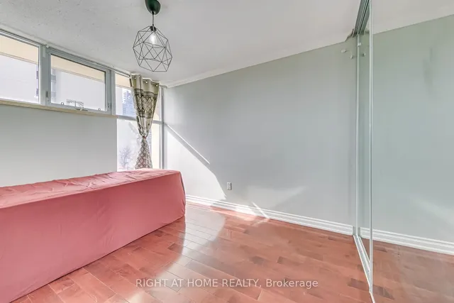 Additional image 34 of 366 The East Mall N/A Unit 103