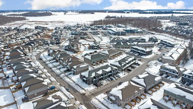 Additional image 49 of 7 Pony Way