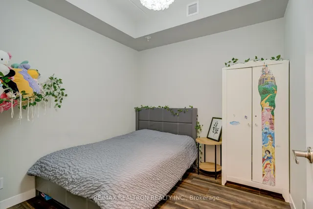 Additional image 25 of 15 Queen St Unit 1701