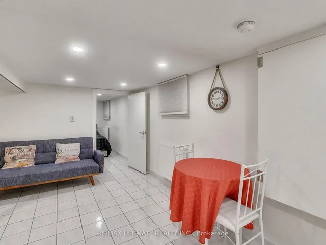 Additional image 24 of 1652 Dufferin St