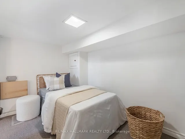 Additional image 44 of 32 Cambridge Ave