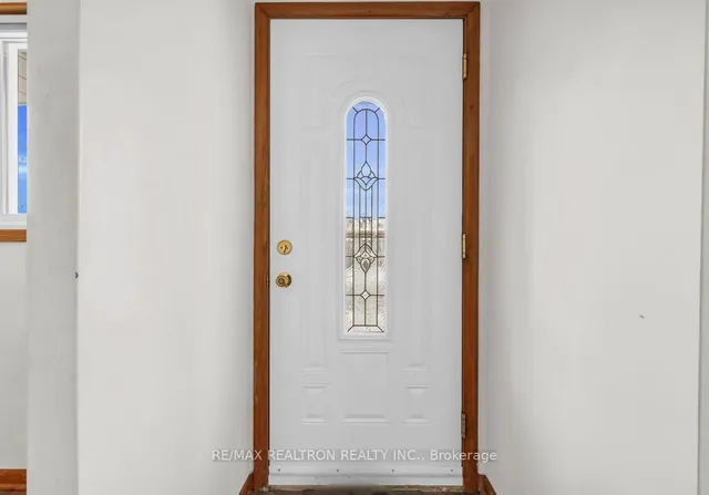 Additional image 8 of 51 Robroy Ave