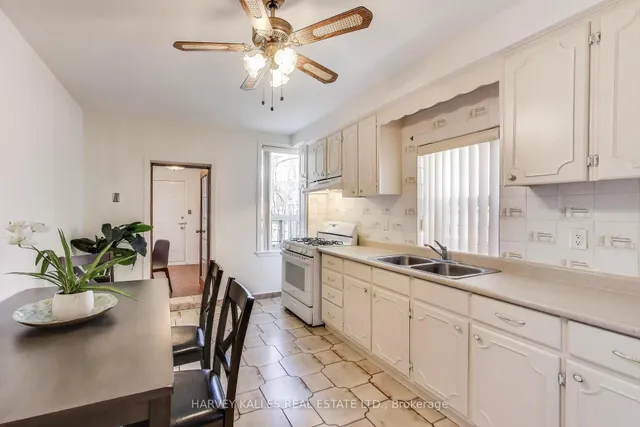 Additional image 10 of 228 Fairview Ave