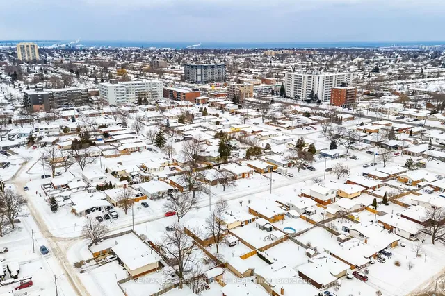 Additional image 39 of 157 Fielding Cres