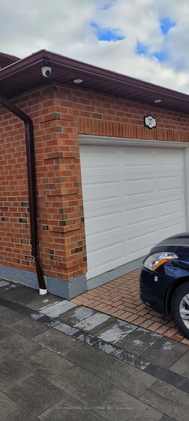 Additional image 4 of 27 Charcoal Dr