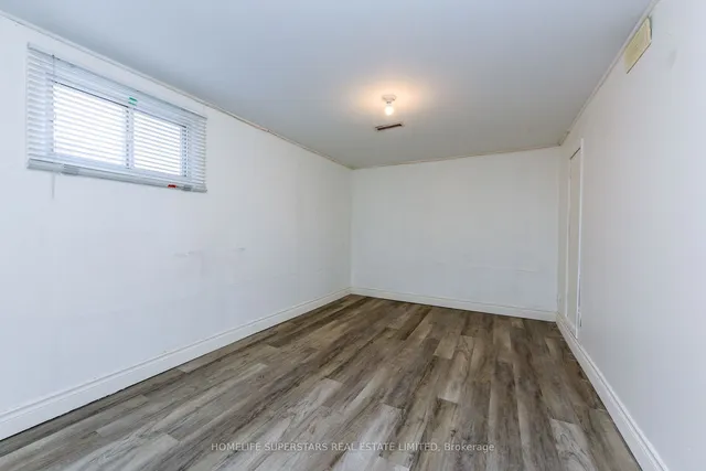 Additional image 32 of 3424 Laddie Cres