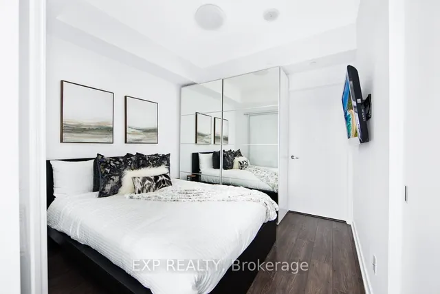 Additional image 8 of 1990 Bloor St Unit 901