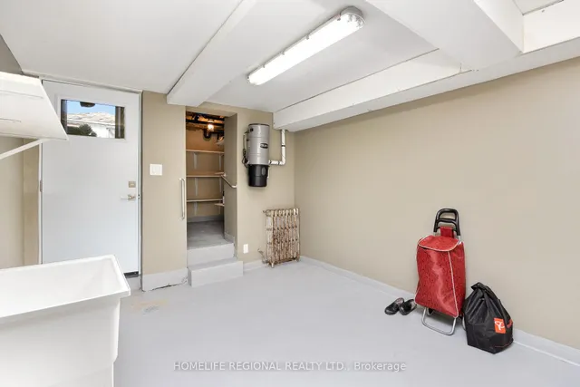 Additional image 39 of 200 Roxton Rd
