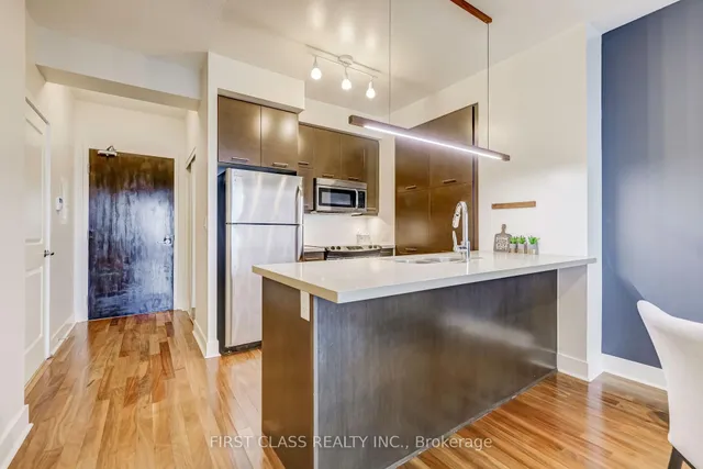 Additional image 11 of 26 Norton Ave Unit PH10