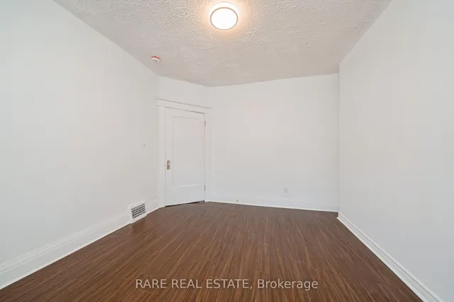 Additional image 14 of 216 Oakwood Ave